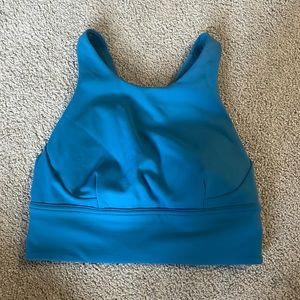 LULU HIGH NECK LONGLINE SPORTS BRA — SIZE 6
